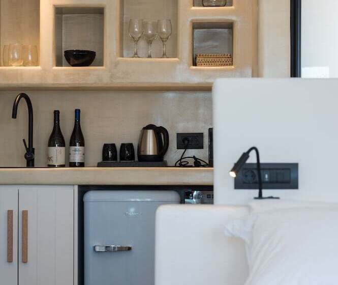 هتل Elements Cozy Suites