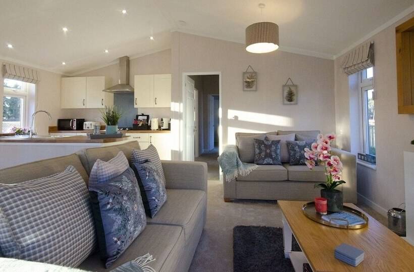 فندق Hollicarrs  Bluebell Lodge