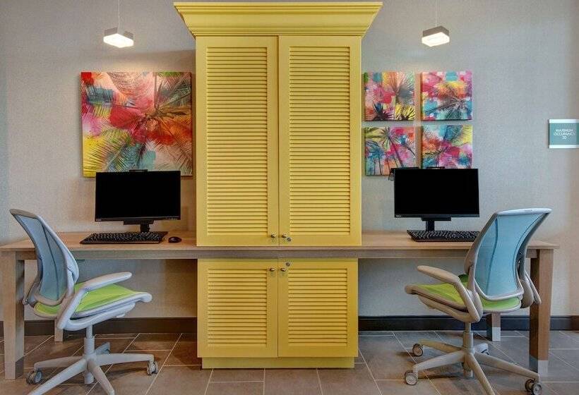 בית מלון כפרי Home2 Suites By Hilton Garden Grove