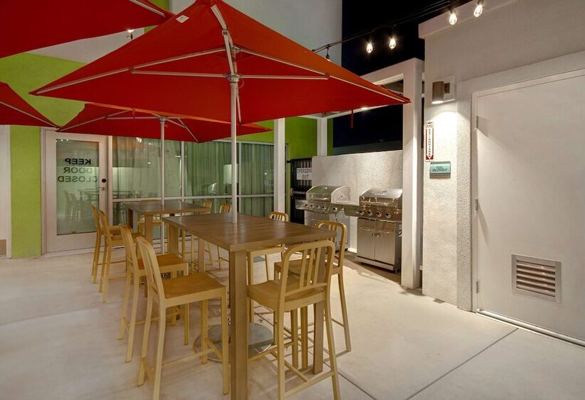 فندق Home2 Suites By Hilton Garden Grove