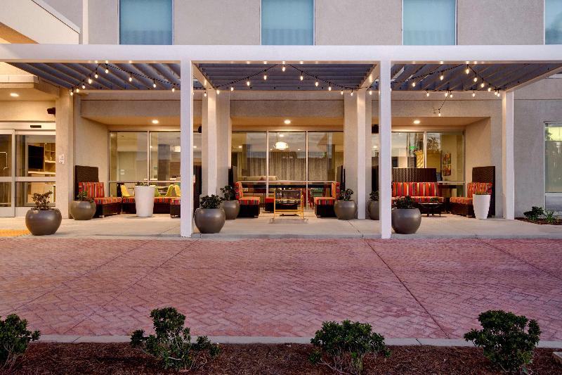 בית מלון כפרי Home2 Suites By Hilton Garden Grove