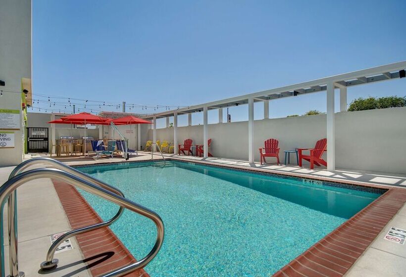 فندق Home2 Suites By Hilton Garden Grove