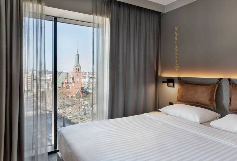 ホテル Moxy Szczecin City
