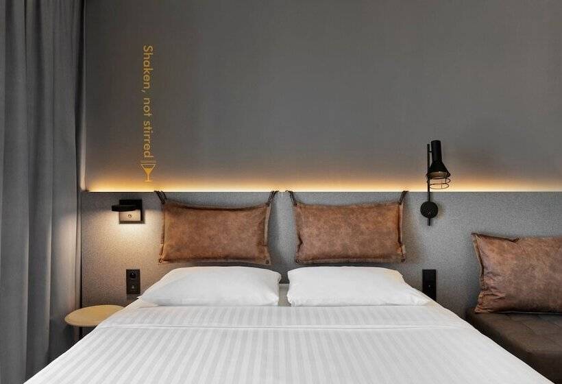 ホテル Moxy Szczecin City