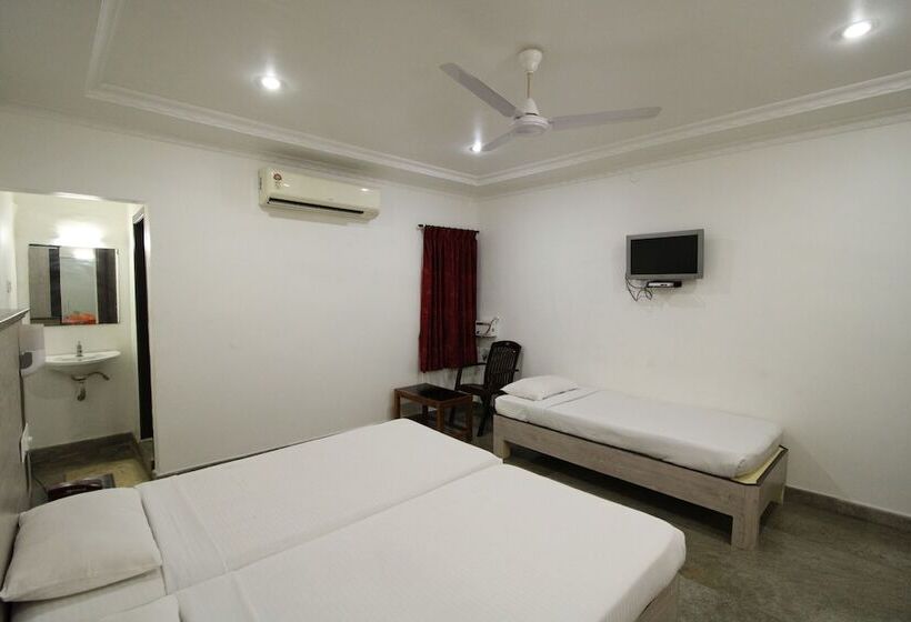 The Hotel Temple View