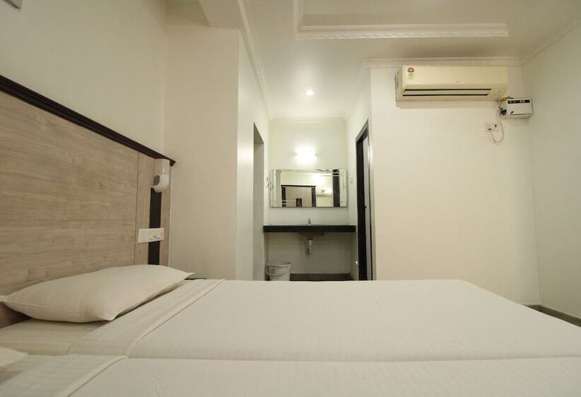 The Hotel Temple View