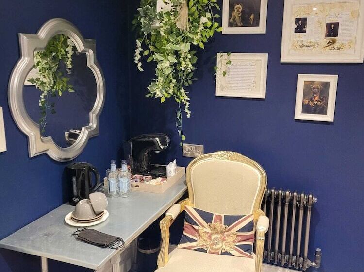 酒店 The Waterside Bar Rooms & Restaurant