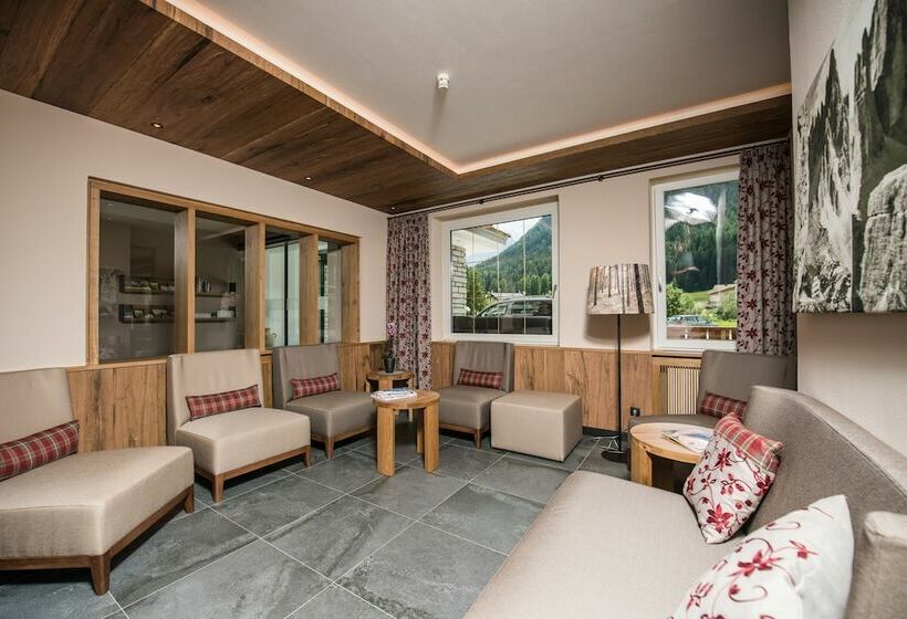 호텔 Waldheim Sexten Sesto