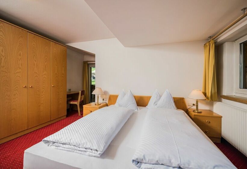 호텔 Waldheim Sexten Sesto