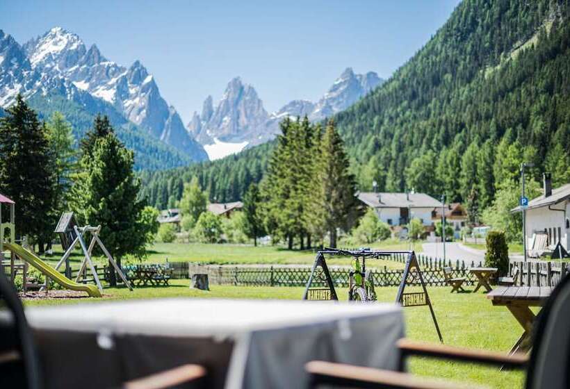 호텔 Waldheim Sexten Sesto