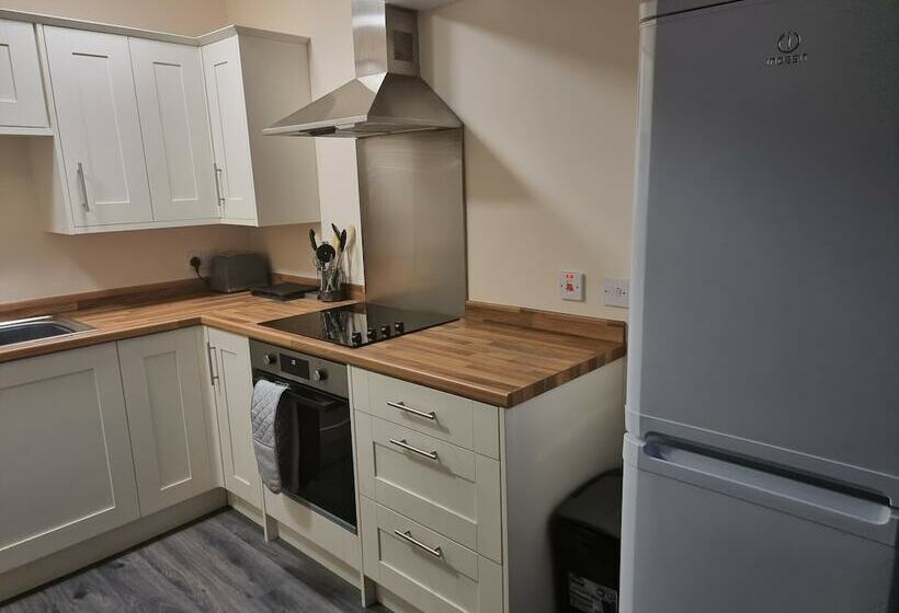 Impeccable Beachfront 2 Bed Cottage In St Bees