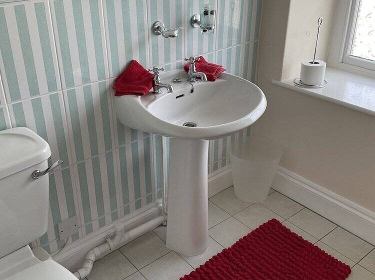 No 52 Bed And Breakfast