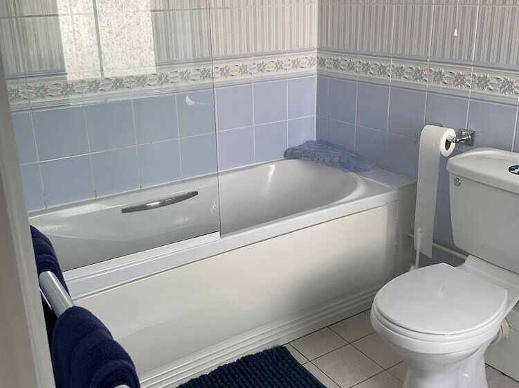 No 52 Bed And Breakfast