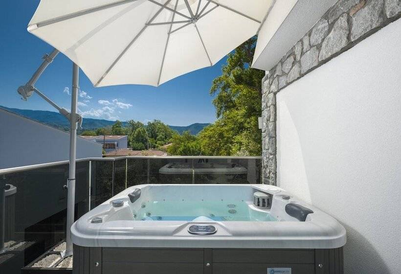 膳宿费 Alpe Luxury Accommodation