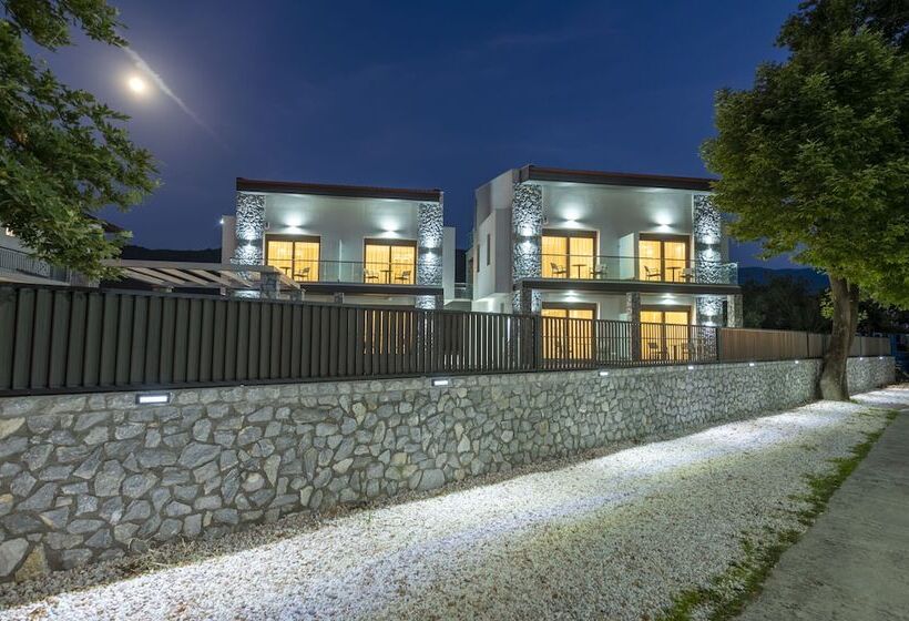 פנסיון Alpe Luxury Accommodation