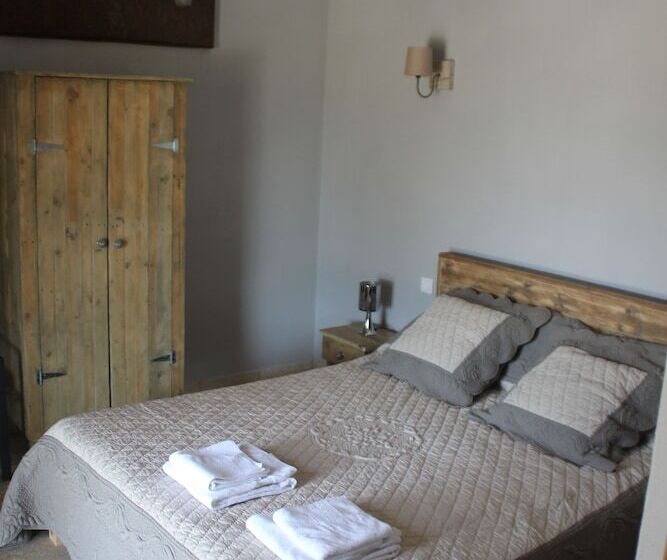 ペンション Mas Dansavan