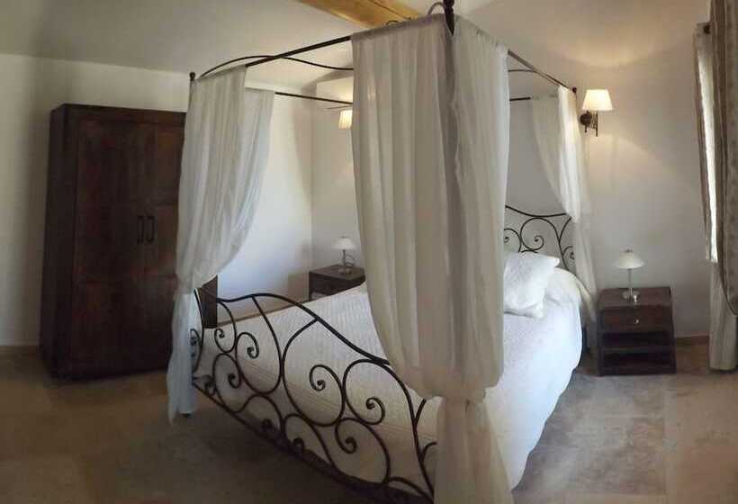 ペンション Mas Dansavan