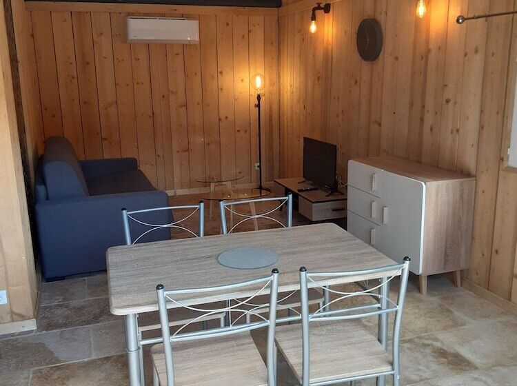 ペンション Mas Dansavan