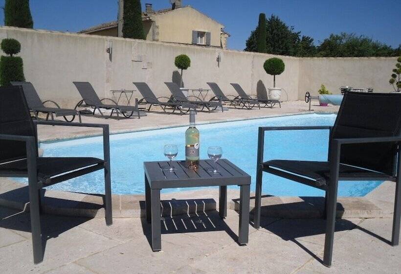 ペンション Mas Dansavan