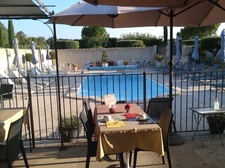 ペンション Mas Dansavan