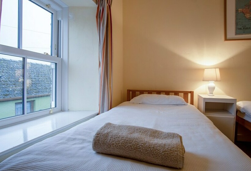 Poppy Cottage  3 Bed Cottage  Pembroke