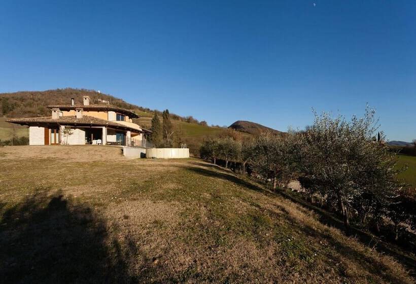 إقامة Beautiful 4 Bed House In Urbino In The Marche
