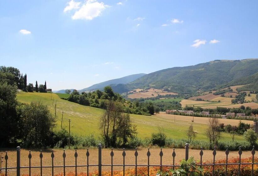 إقامة Beautiful 4 Bed House In Urbino In The Marche