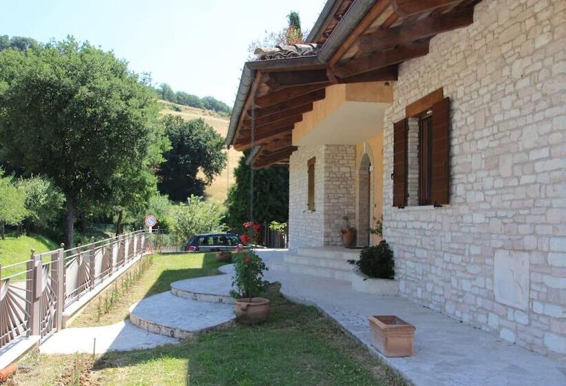 إقامة Beautiful 4 Bed House In Urbino In The Marche