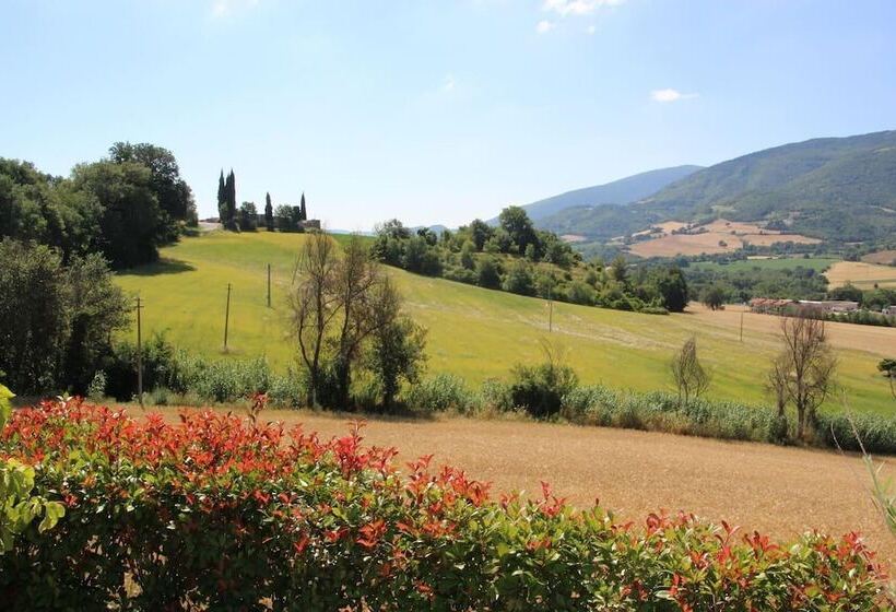 إقامة Beautiful 4 Bed House In Urbino In The Marche