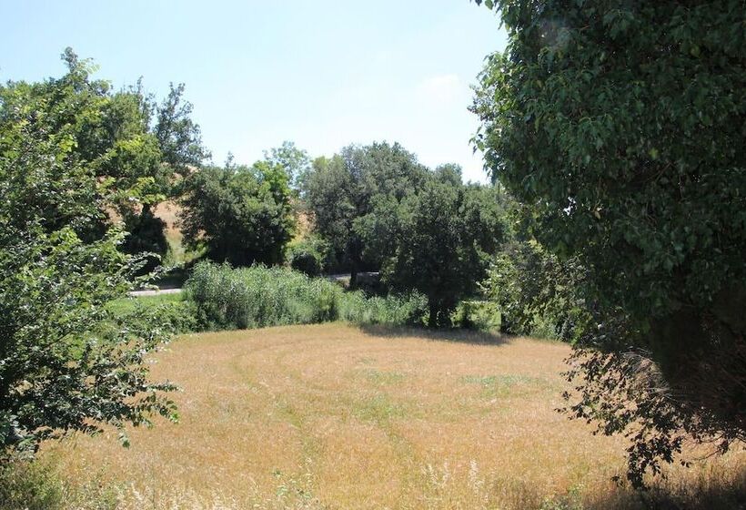 إقامة Beautiful 4 Bed House In Urbino In The Marche