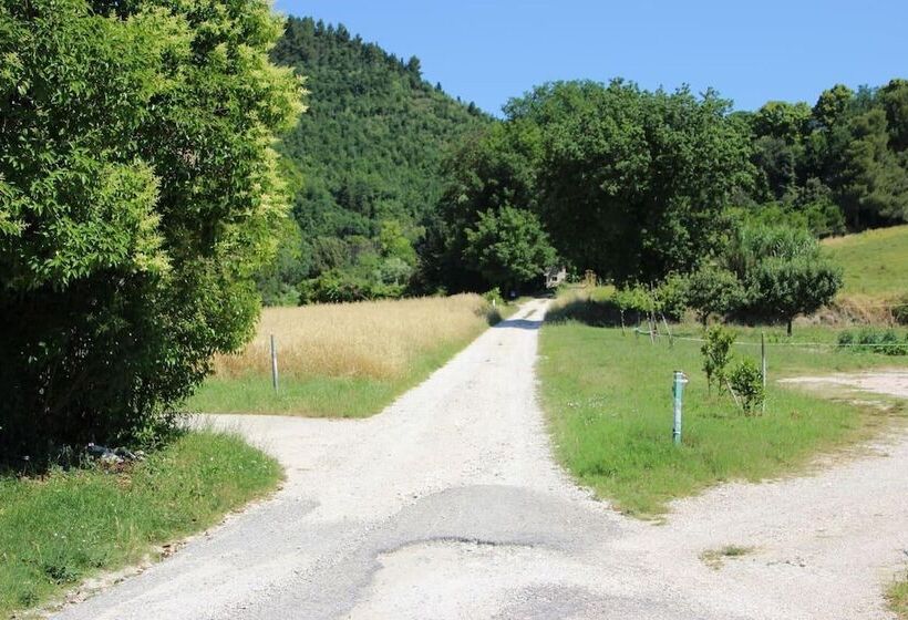 إقامة Beautiful 4 Bed House In Urbino In The Marche