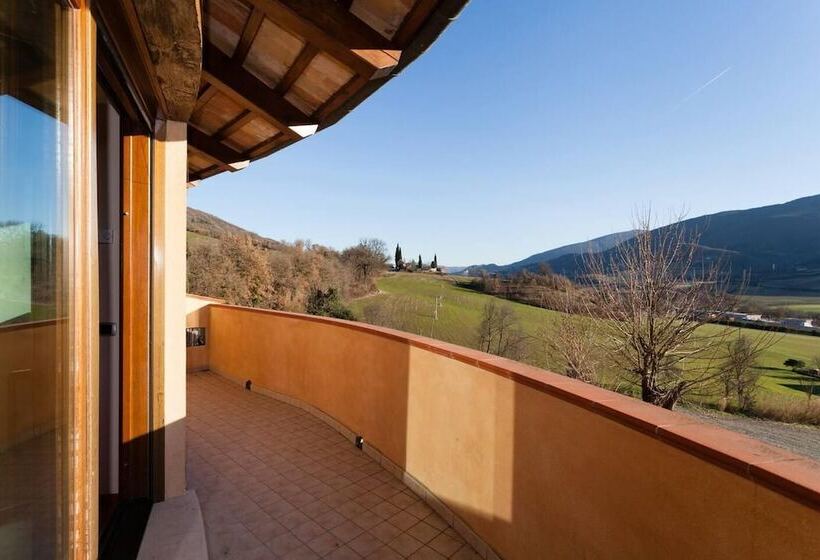 إقامة Beautiful 4 Bed House In Urbino In The Marche