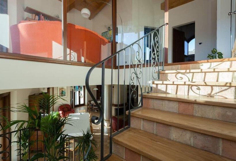 إقامة Beautiful 4 Bed House In Urbino In The Marche