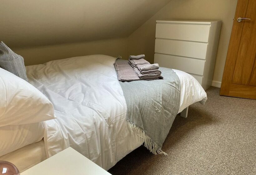 דירת נופש Charming 4bed Town House In Crookes, Sheffield