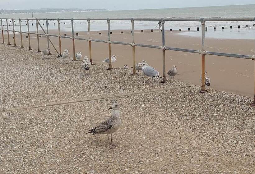 إقامة Family Fun 2bed Caravan Family Romney Marsh