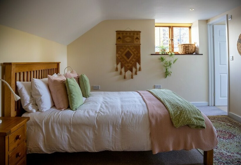 リゾートホテル The Manor At Bratton Clovelly