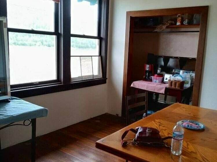 צימר Nenana Depot