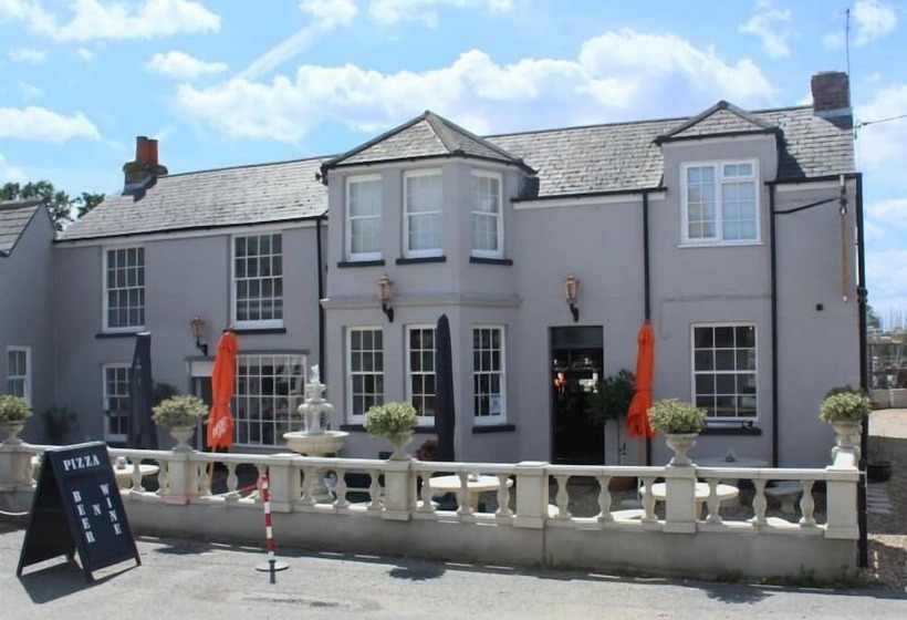 مبيت وإفطار White Stag Lodge