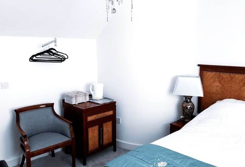 مبيت وإفطار White Stag Lodge