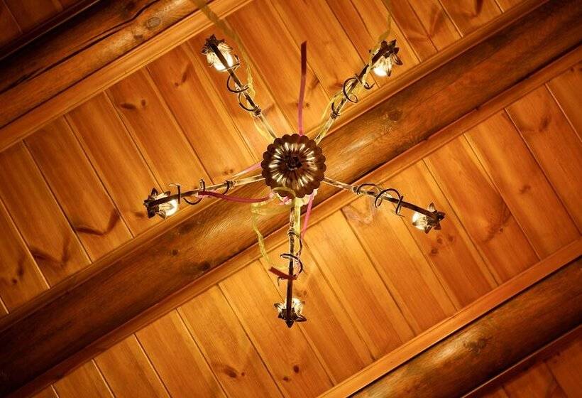 تختخواب و صبحانه Yliessa