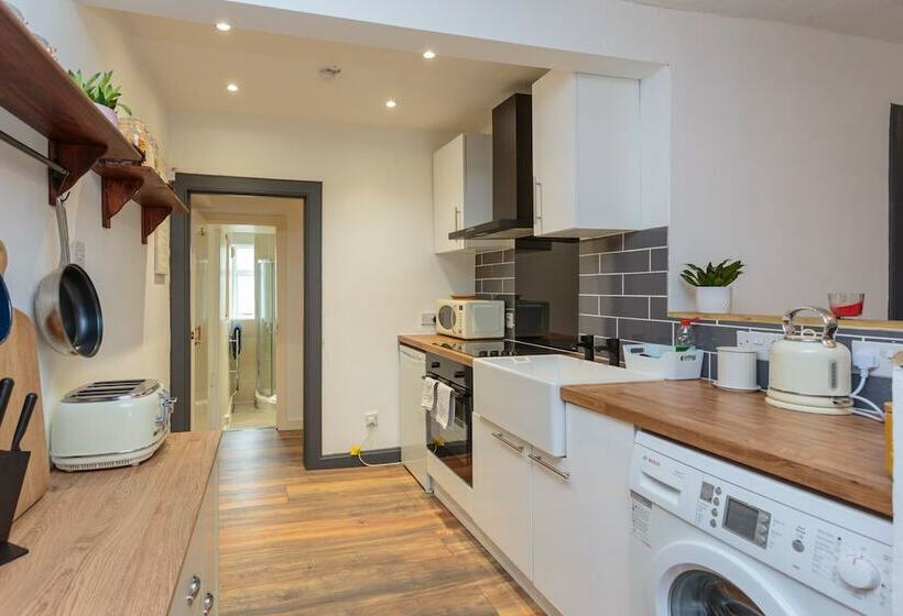 Entire Lovely Modern Scottish Cottage