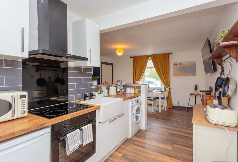 Entire Lovely Modern Scottish Cottage