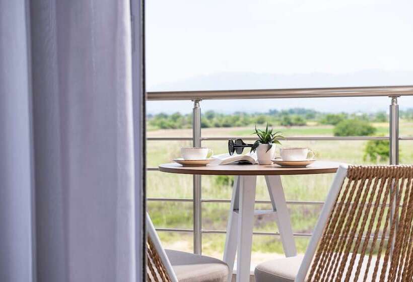 בית מלון כפרי Elle Rooms & Suites