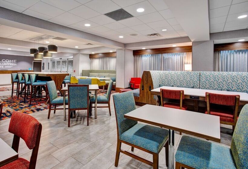 فندق Hampton Inn By Hilton Paris