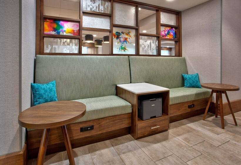 فندق Hampton Inn By Hilton Paris