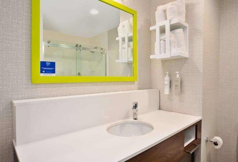 فندق Hampton Inn By Hilton Paris