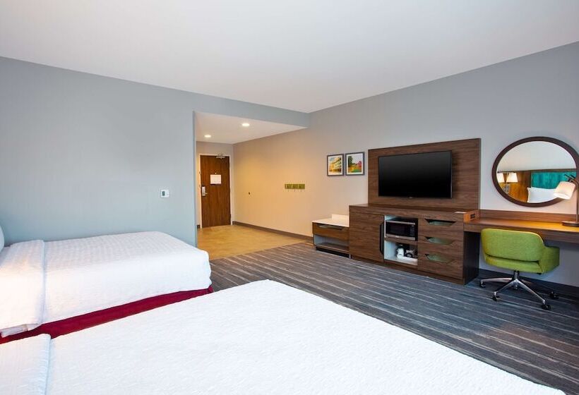 فندق Hampton Inn By Hilton Paris
