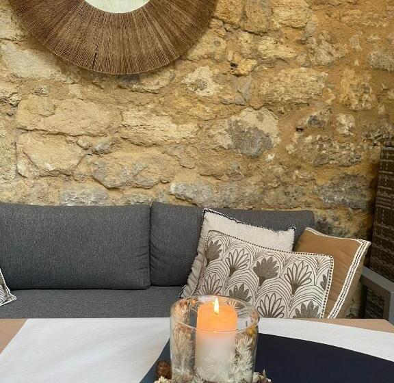 هتل La Maison Du Clocher