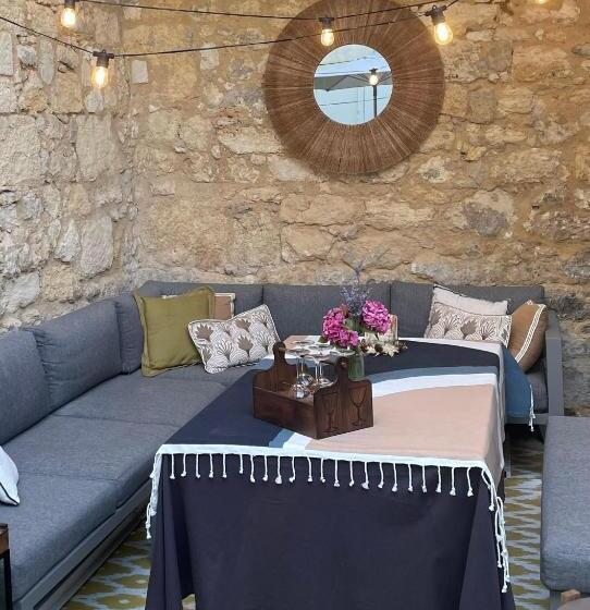 هتل La Maison Du Clocher