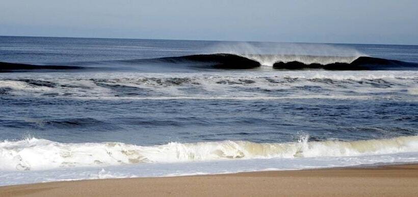 فندق Laguna Garzon Lodge